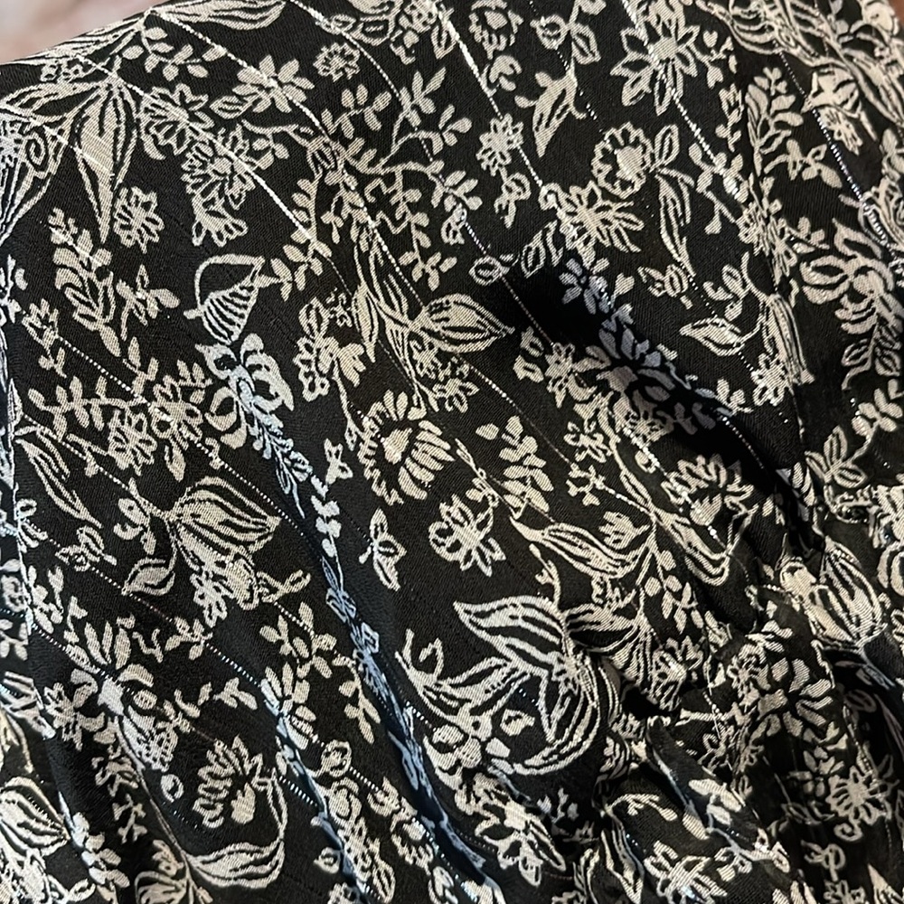 Abercrombie & Fitch size small longsleeve floral print black/silver bodysuit - Picture 3 of 4
